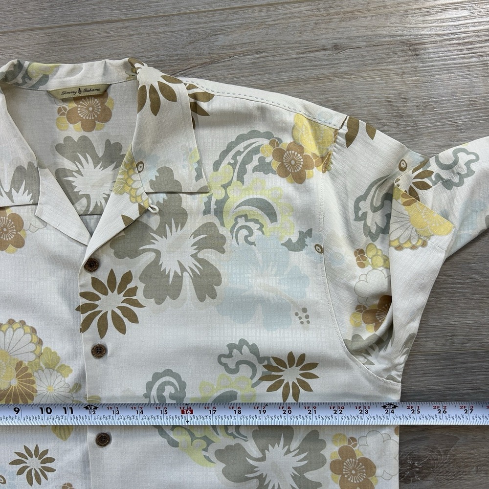 Tommy Bahama Mens Large Cream 100% Silk Loop Collar Hawaiian Floral Button Up - Picture 12 of 14